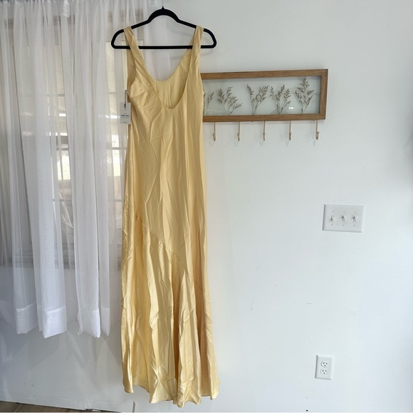 NEW Reformation Sapphira Satin Maxi Dress Blonde Yellow NWT - Picture 5 of 7